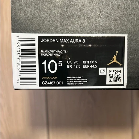 EUC - Air Jordan Max Aura 3 Black/Anthracite - Size US 10.5 - Picture 2 of 16